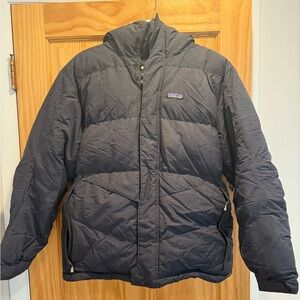 Men’s Patagonia Rubicon down jacket size: M color: Black